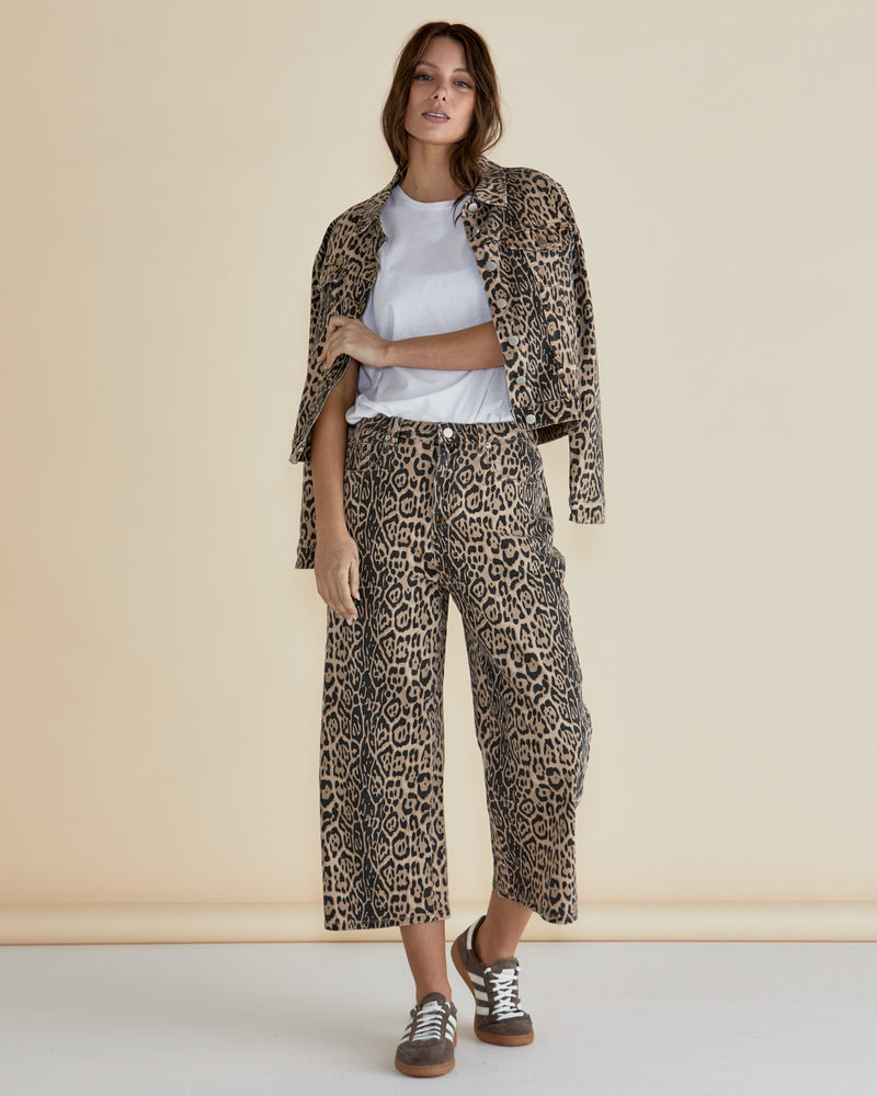 Bella Relaxed Cropped Jean Leopard